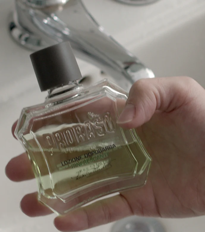 After Shave Lotion: Refreshing - Image 9